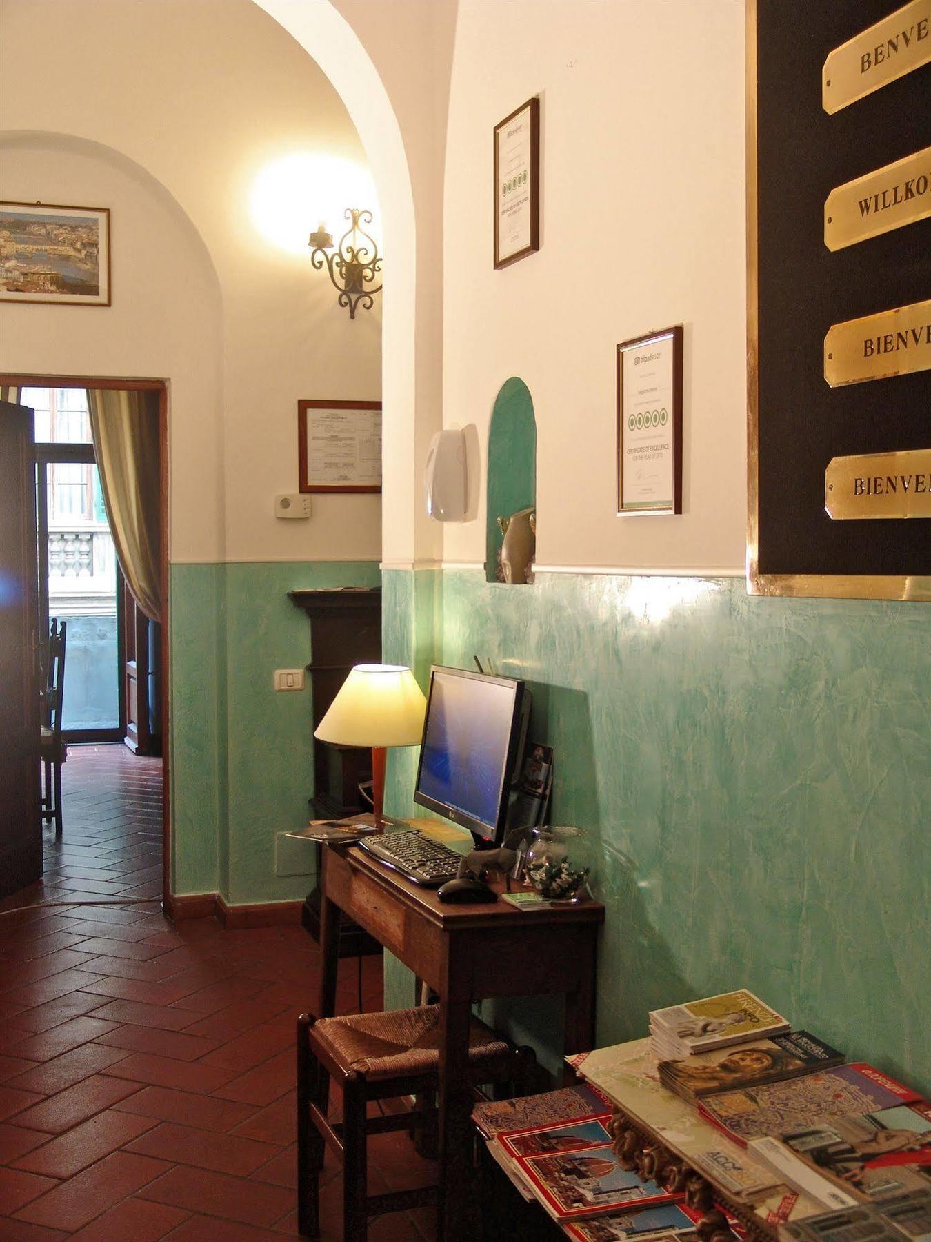 Coco Places Soggiorno Panerai, Centro Storico Florenz Exterior foto